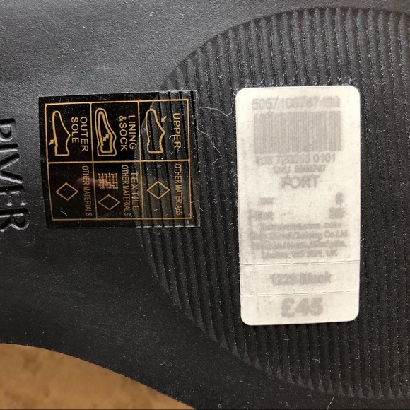 River Island flat sandals with buckle detail in black - Picture 12 of 13